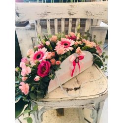 Rózsaszín zsinórfüles virágtáska