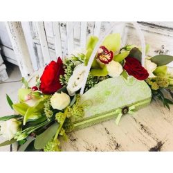 Bordó-zöld zsinórfüles virágtáska