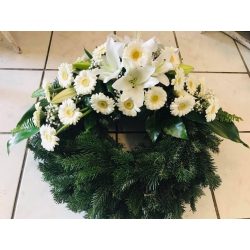 Fehér, félig díszített görög koszorú